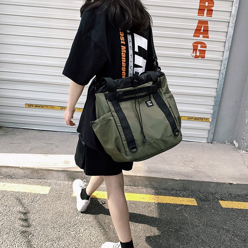 Streetwear Brand Bag - Sacs de messager en nylon imperméables