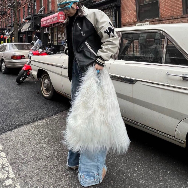 Sac à Main en Fausse Fourrure  - Streetwear Brand Bag avis et prix